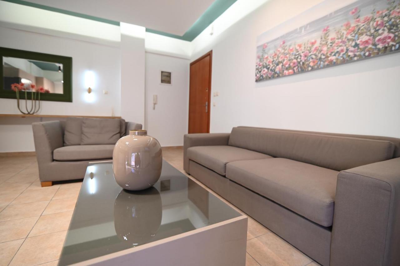 Apartment The Whole Packet A4 Center With Parking *