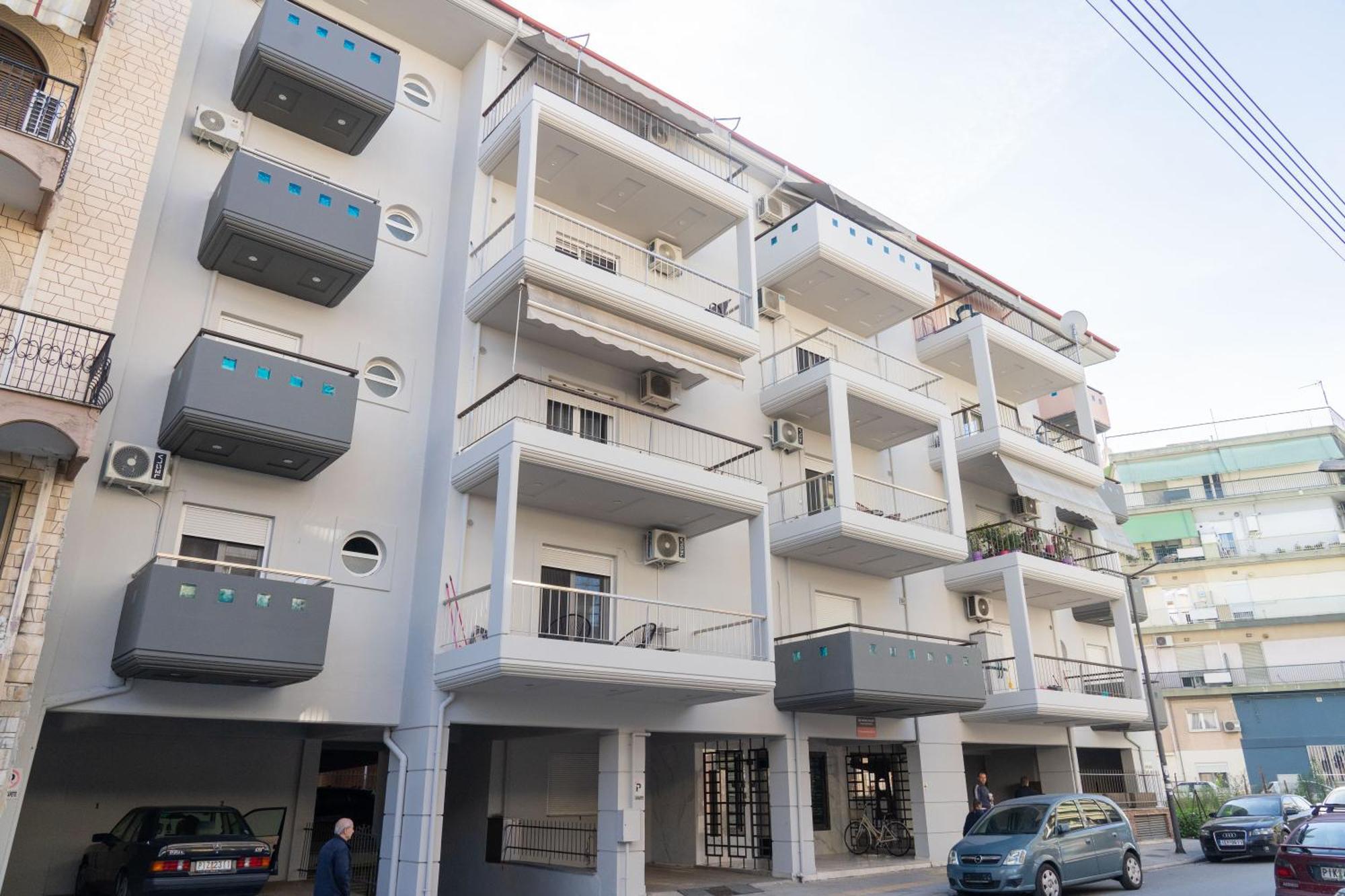 Apartment The Whole Packet A4 Center With Parking Larissa